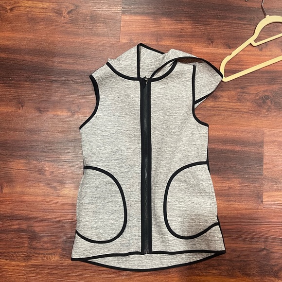 Lululemon Reversible Vest - Picture 4 of 5